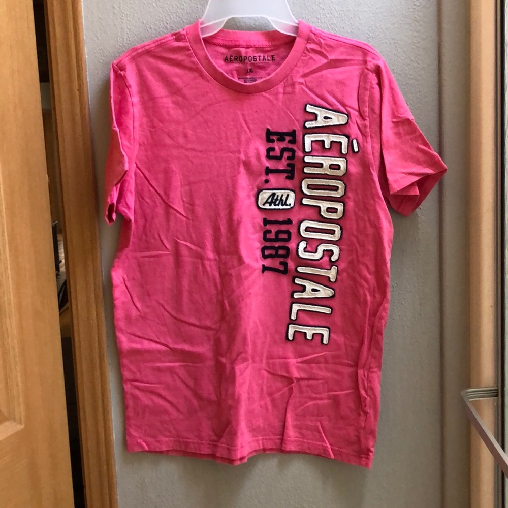 Men Aeropostale t-shirt